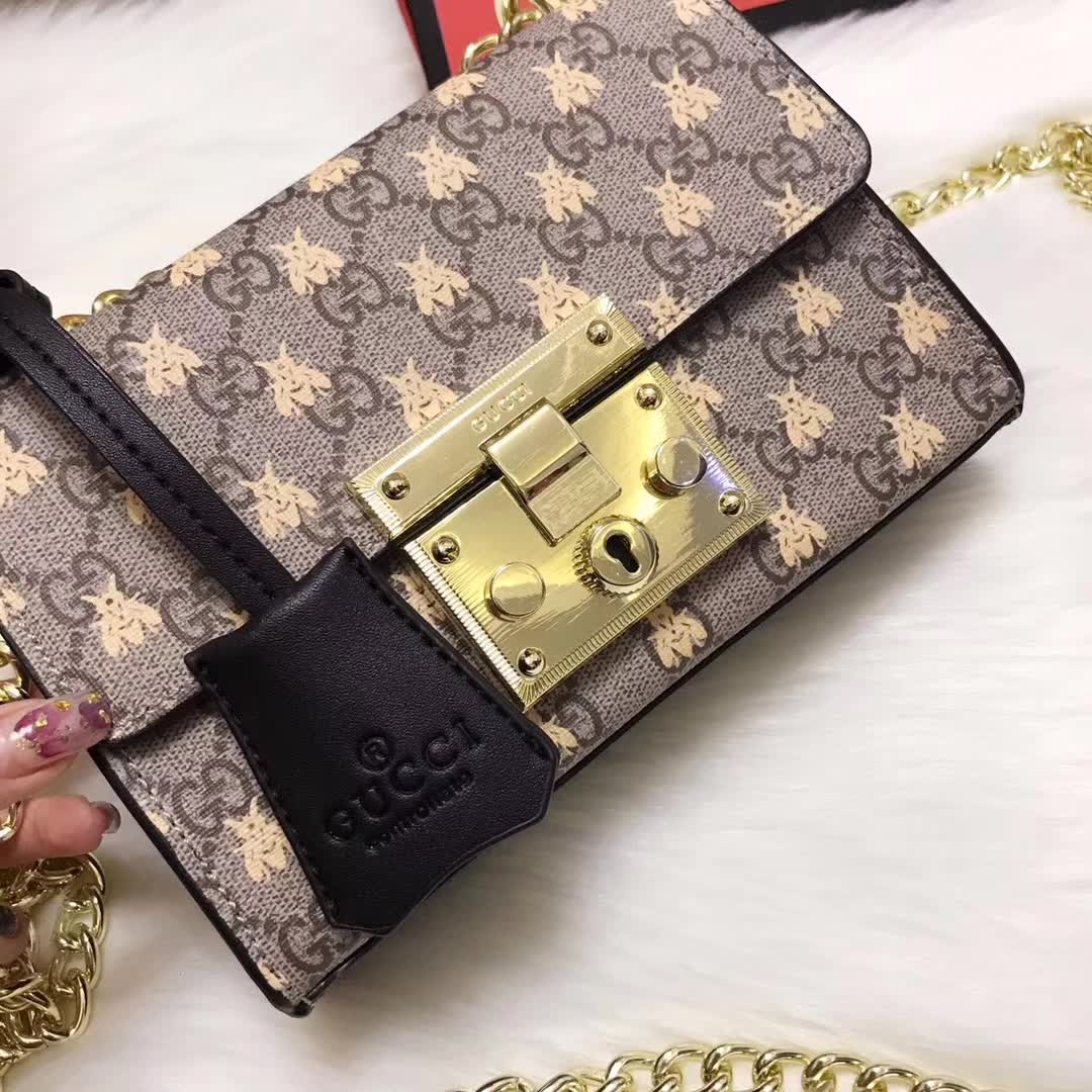 Gucci Padlock Small GG Bees Shoulder Bag in GG Supreme Canvas - LULUX