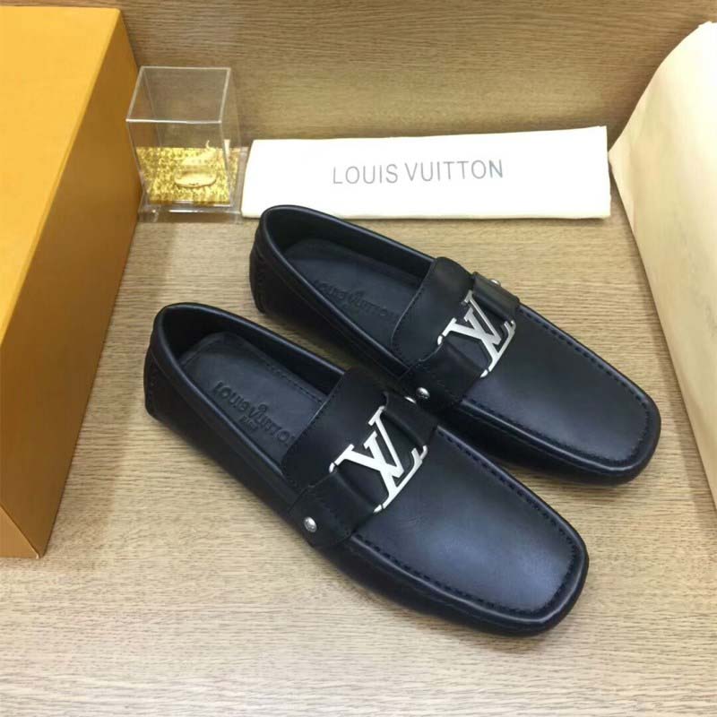 Louis Vuitton Men's Black Leather Racetrack Car Shoe – Luxuria & Co.
