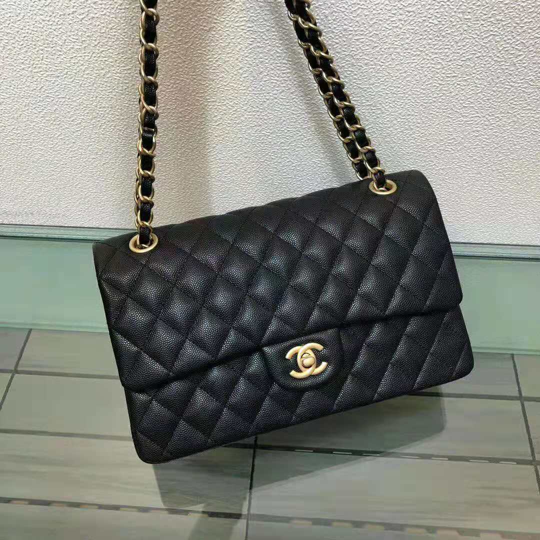 Vintage Chanel Handbag | semashow.com