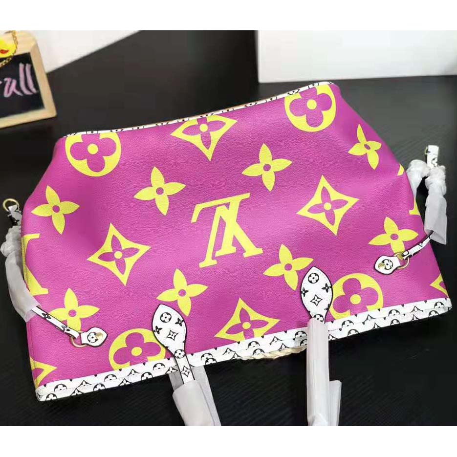 Lv mini moon pink bag｜TikTok Search
