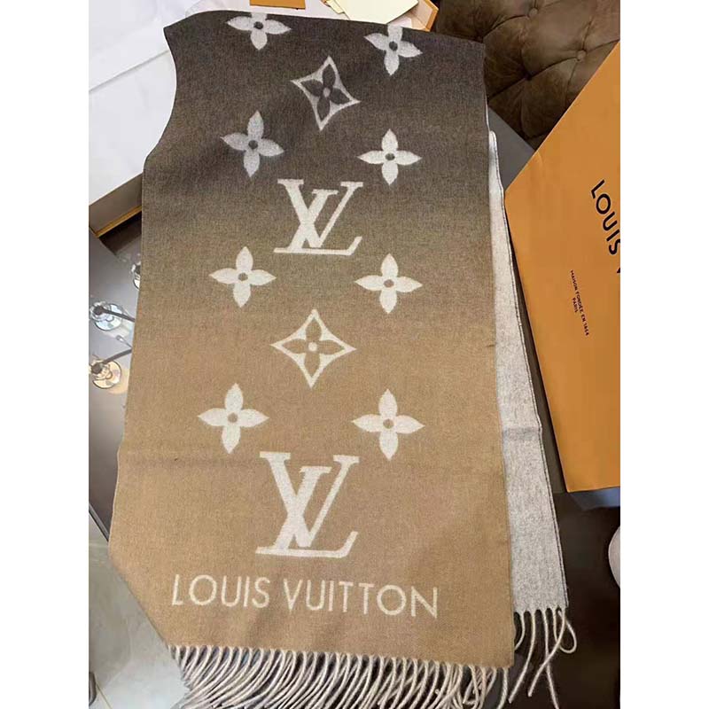 Shop Louis Vuitton MONOGRAM Monogram gradient scarf (M70258, M70257,  M71607) by babybbb