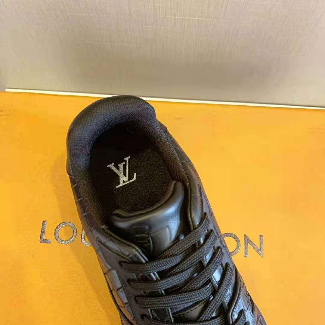 Louis Vuitton LV Men LV Trainer Sneaker-Exclusively Online in Alligator ...