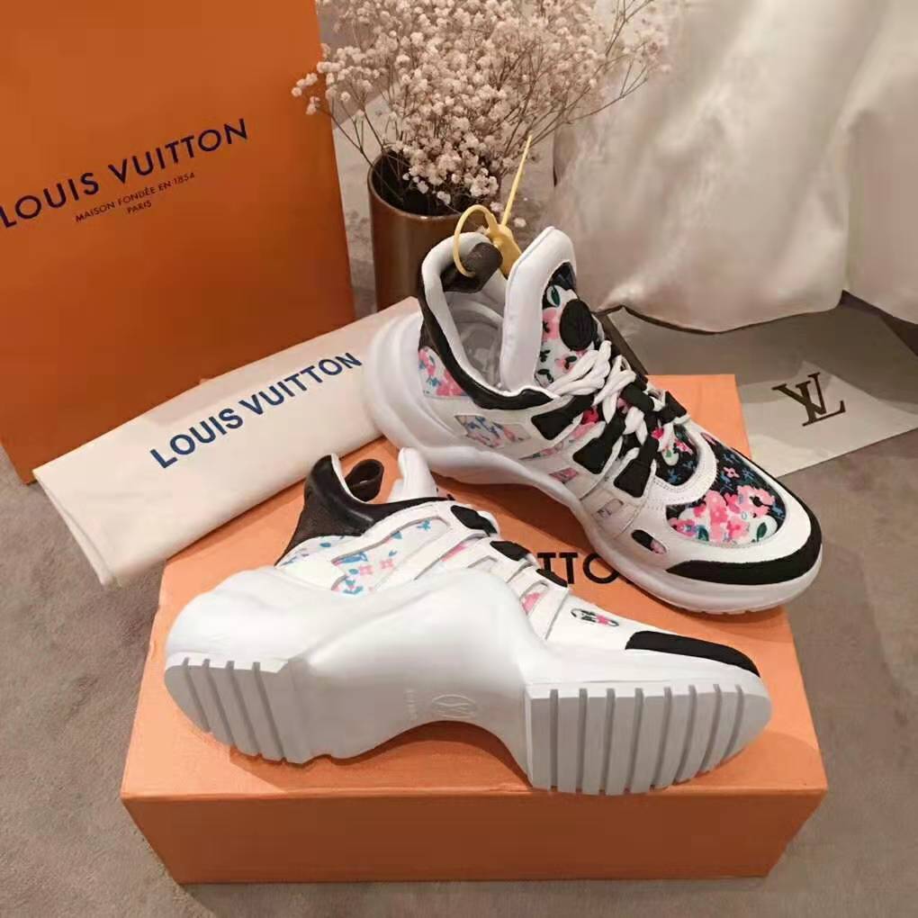 kissluxury_ru on X: Louis Vuitton Archlight Sneakers-on foot pictures, so  beautiful  / X