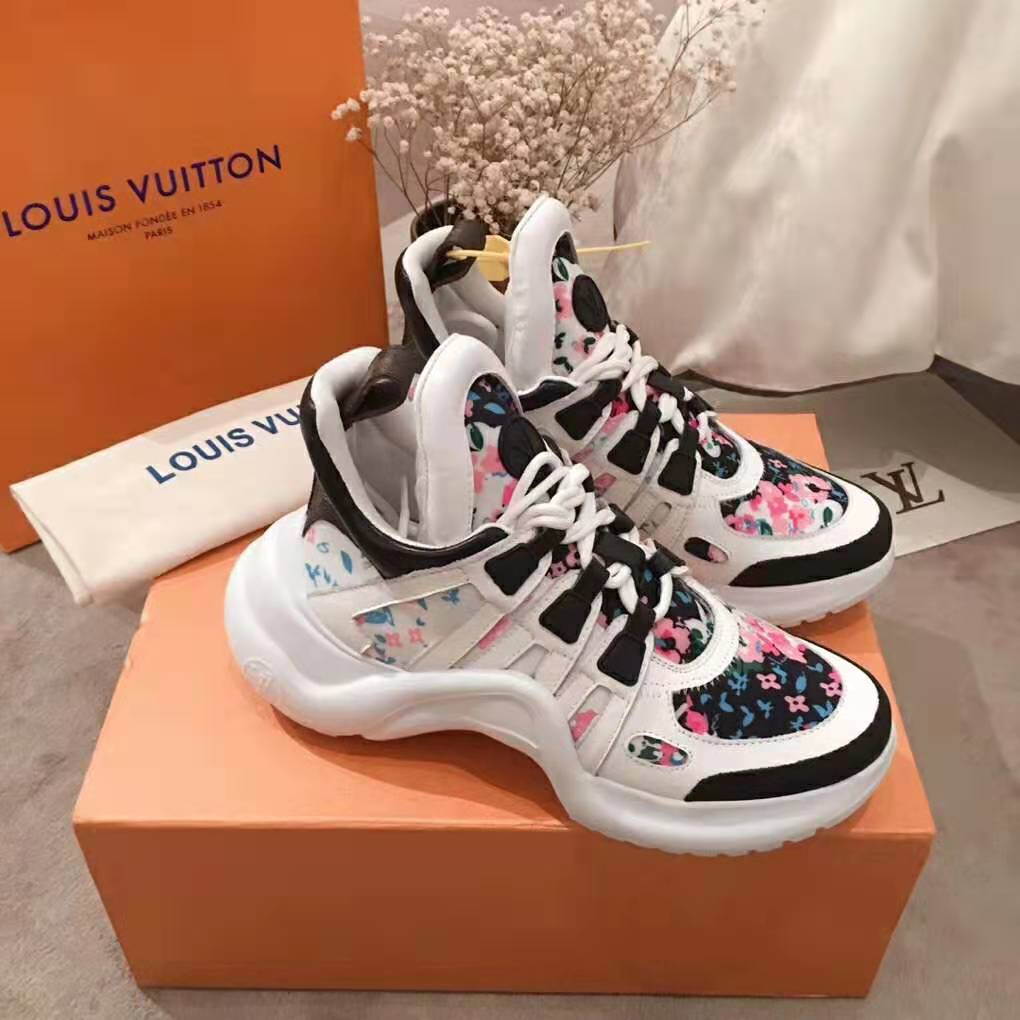 Louis Vuitton LV Unisex LV Archlight Sneaker in Calf Leather and Technical  Fabric-Pink - LULUX