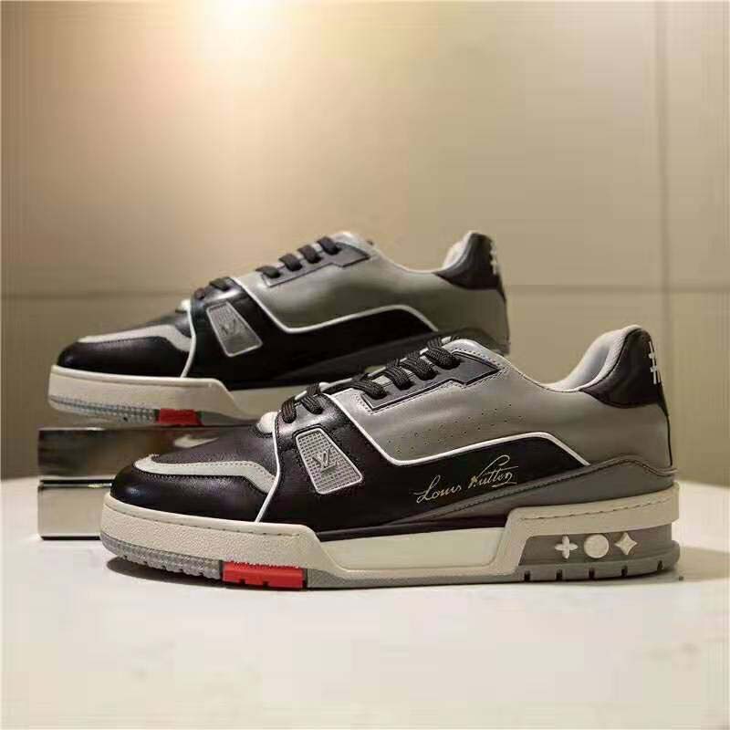 Louis Vuitton LV Unisex LV Trainer Sneaker in Calf Leather-Black - LULUX
