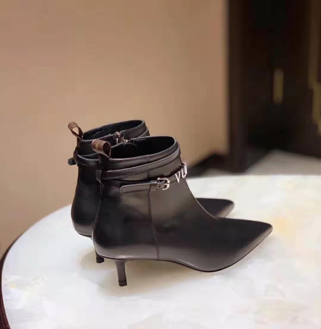 Black Louis Vuitton Boots Men - 4 For Sale on 1stDibs  lv men's boots, louis  vuitton cowboy boots men's, louis vuitton boot men