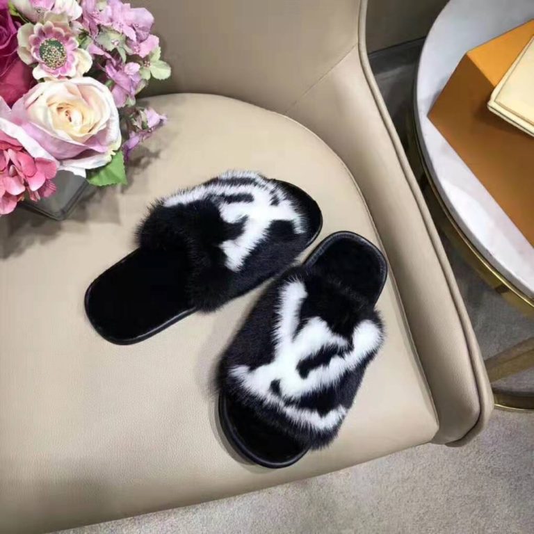 homey flat mule lv price