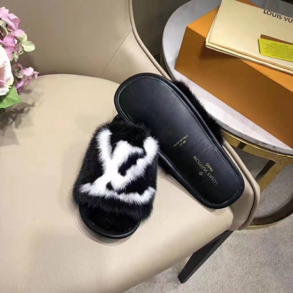 Louis Vuitton LV Mink Fur and Wool Homey Flats Mules White