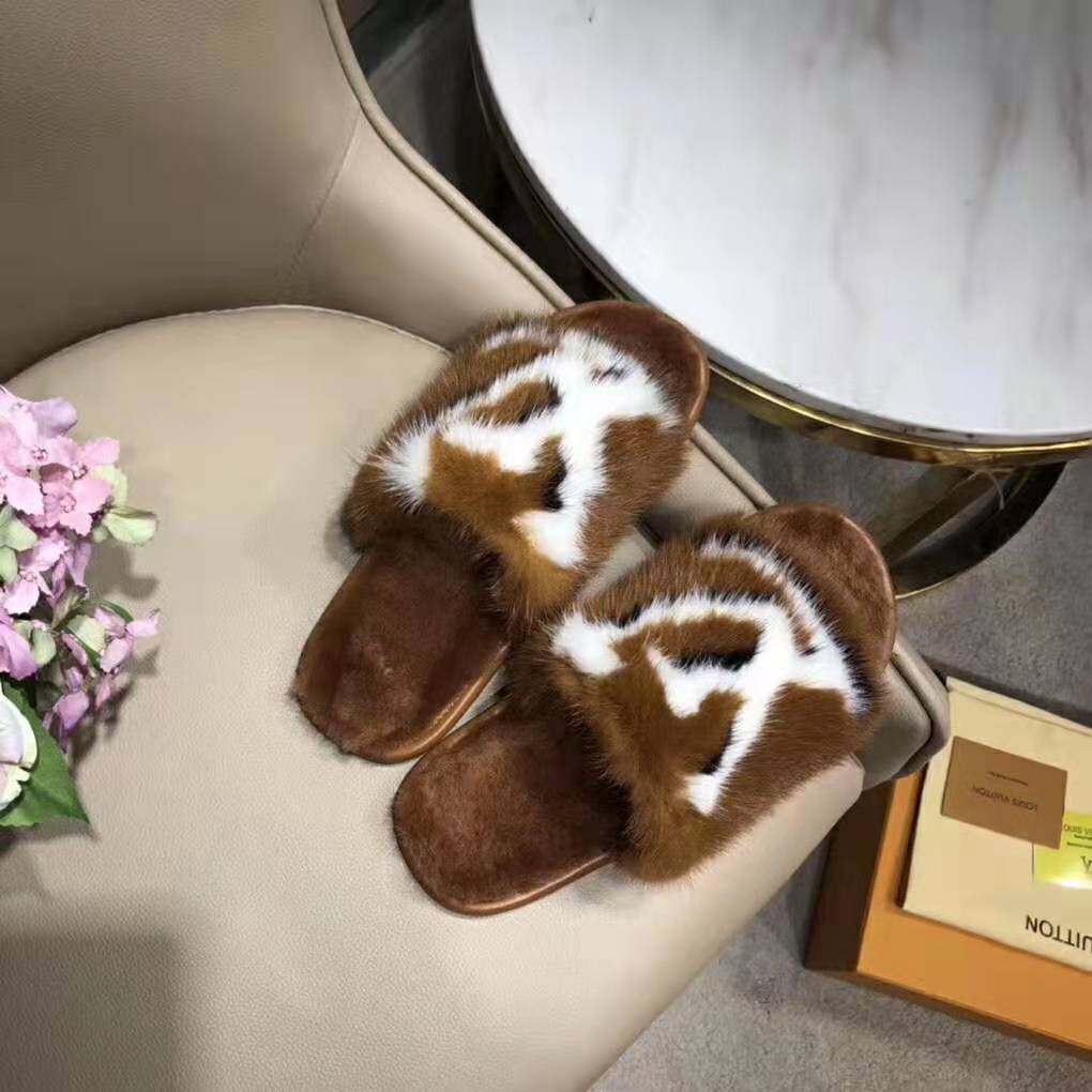 Louis Vuitton NEW Natural Beige Mink Fur Homey Logo Flat Mules