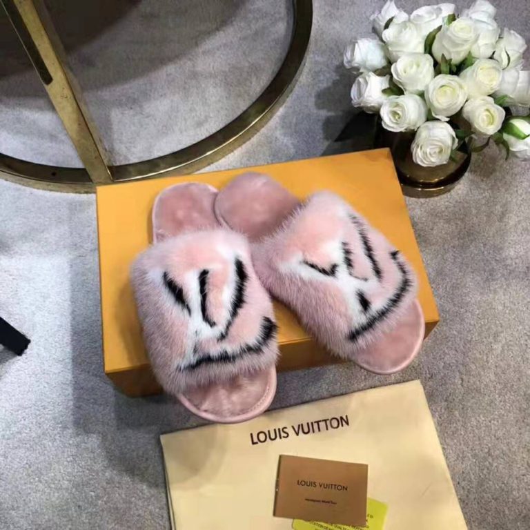 Louis Vuitton LV Women Homey Flat Mule in Mink Fur-Grey - LULUX