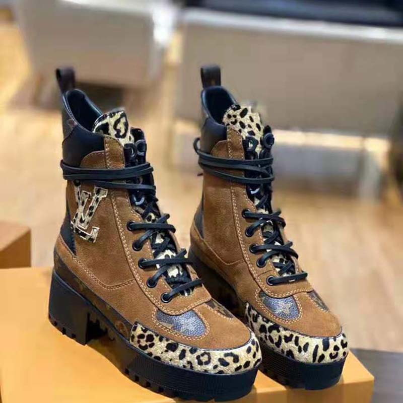 Louis Vuitton Suede Printed Sneakers It 39 | 9