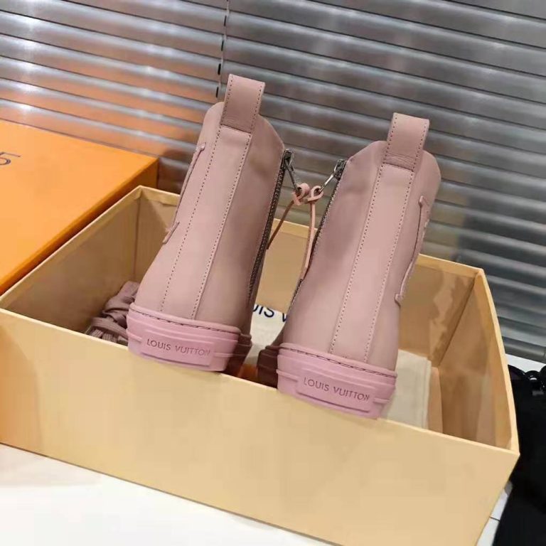 Louis Vuitton Lv Women Stellar Sneaker Boot In Soft Pink Calfskin Leather Lulux 9016