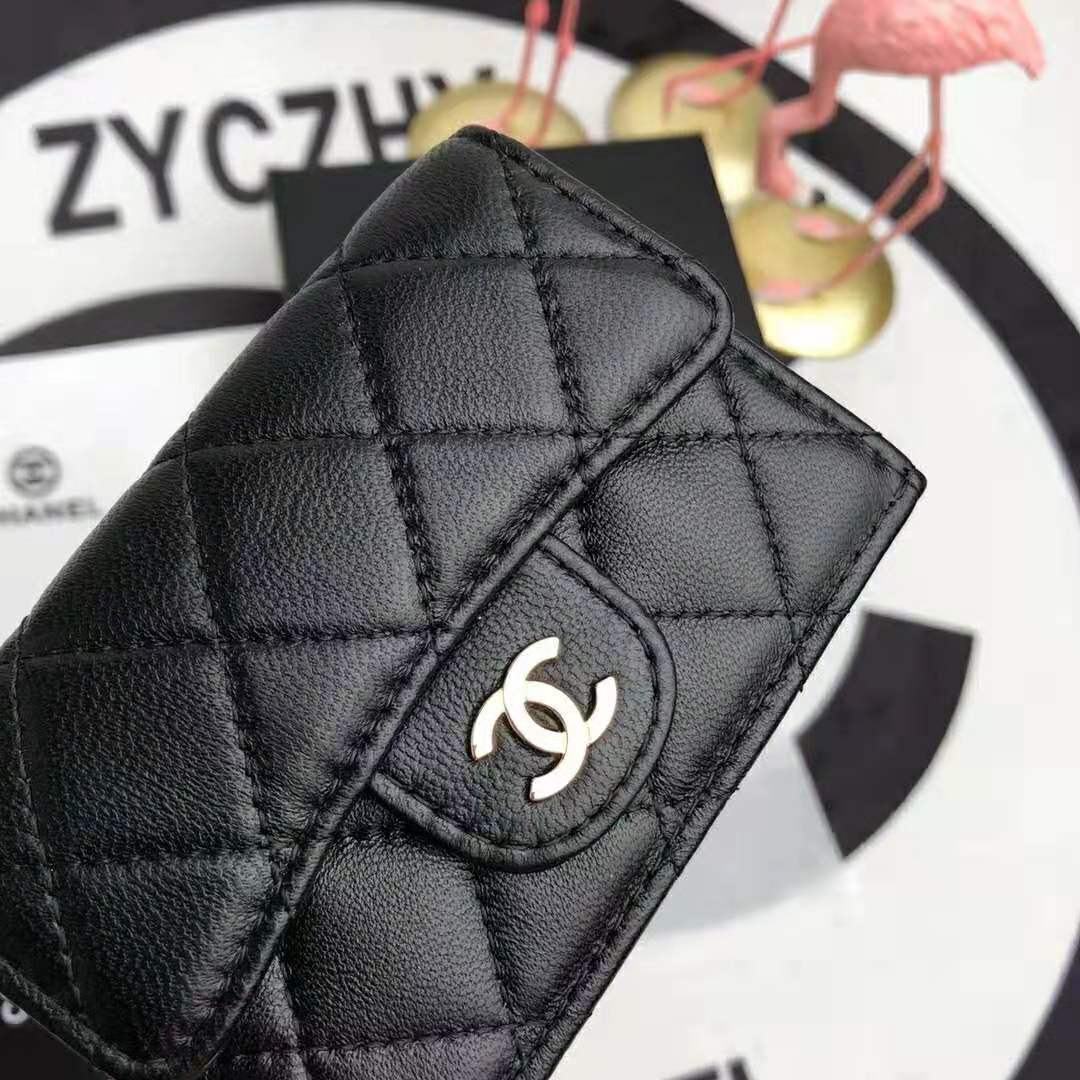 Shop CHANEL MATELASSE Classic Card Holder by Noel'sStyle