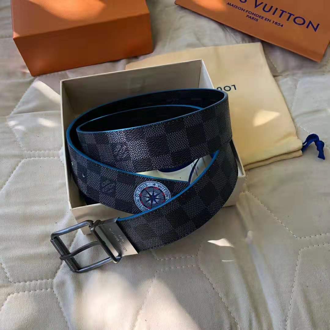 Louis Vuitton LV Sky blue damier Infini leather belt 40mm Size 110/40 with  gunmetal hardware Light blue ref.558858 - Joli Closet