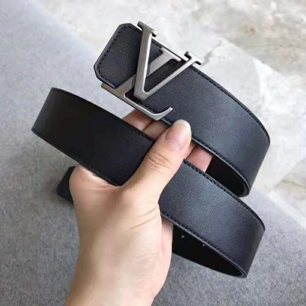 Hula hop tilpasningsevne biografi Louis Vuitton Men LV Initiales 40mm Reversible Belt in Calf Leather-Black -  LULUX
