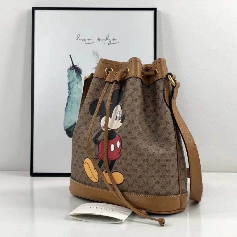 gucci disney bucket