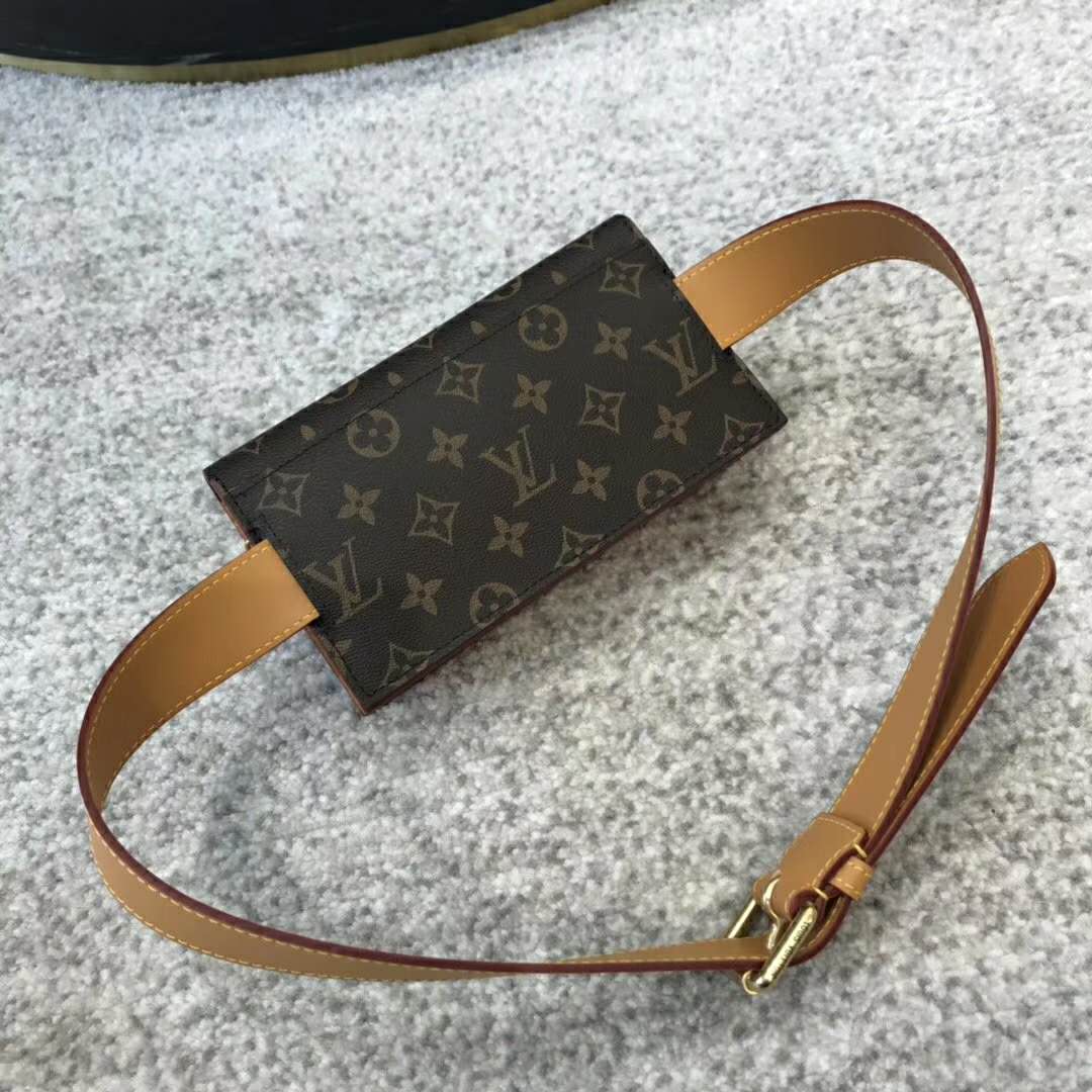 Louis Vuitton SOLD OUT Monogram Giant Raffia Toiletry 26 Cosmetic Bag For  Sale at 1stDibs  louis vuitton raffia pouch, louis vuitton raffia clutch,  louis vuitton raffia toiletry bag