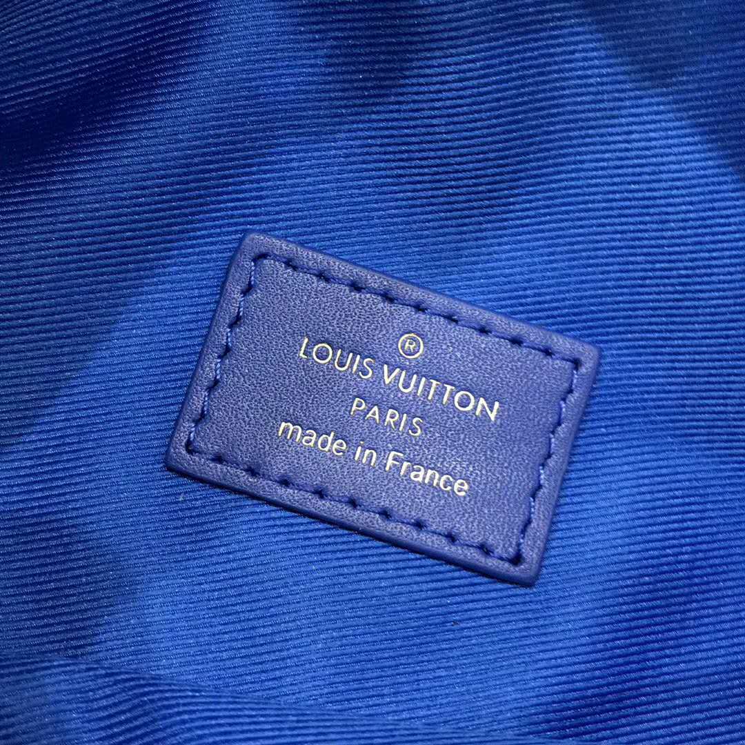 Louis Vuitton LV Women New Wave Bumbag Quilted Calf-Blue - LULUX