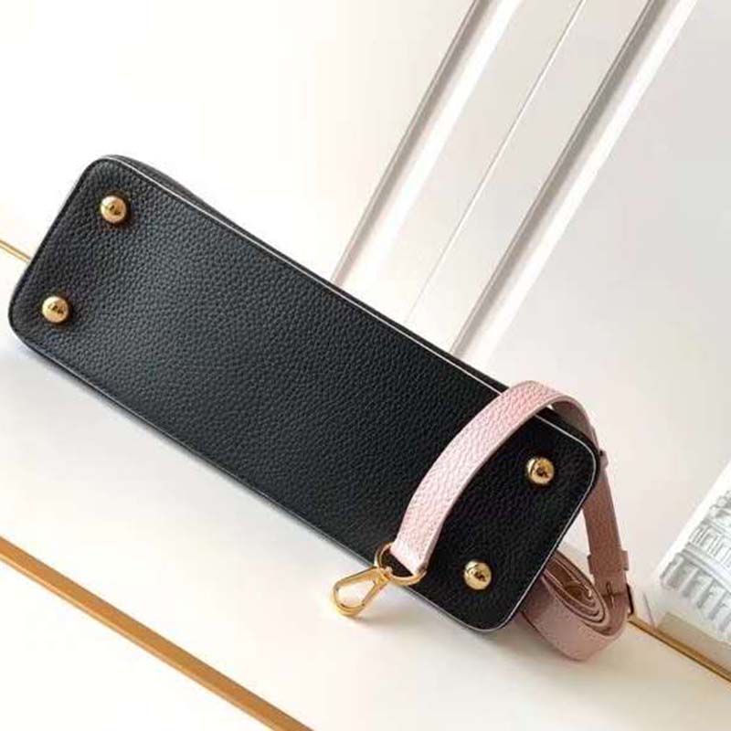 Capucines leather handbag Louis Vuitton Black in Leather - 35979993