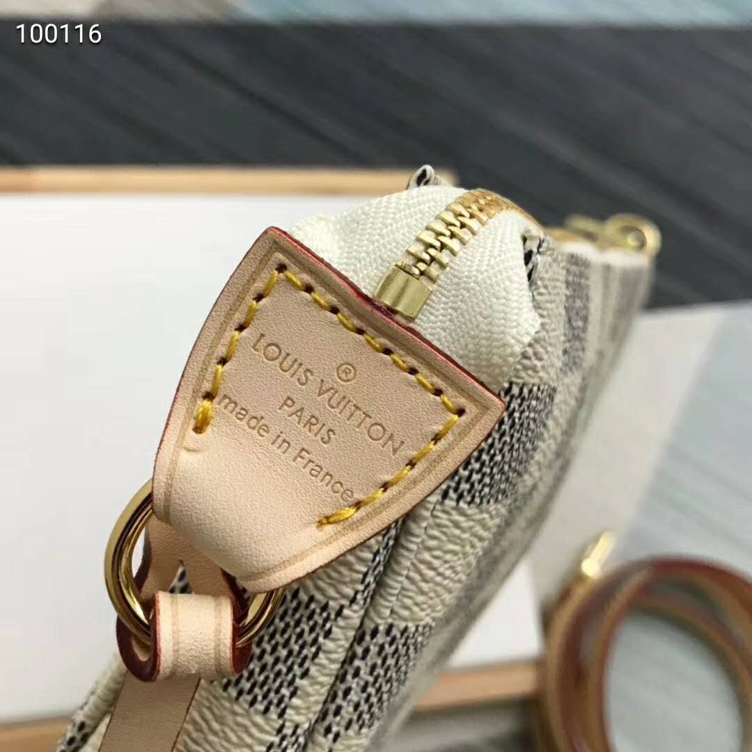 Louis Vuitton Damier Azur Pochette Accessoires (SHG-XPNk3n) – LuxeDH