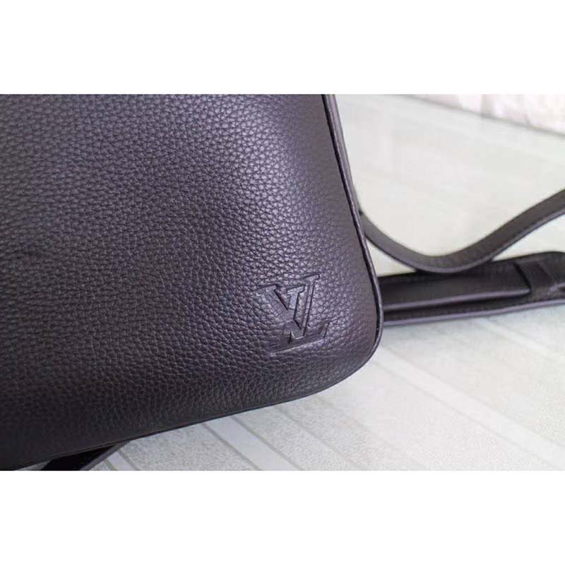 Louis Vuitton LV SHW Armand Brief MM Shoulder Bag Taurillon Leather Red