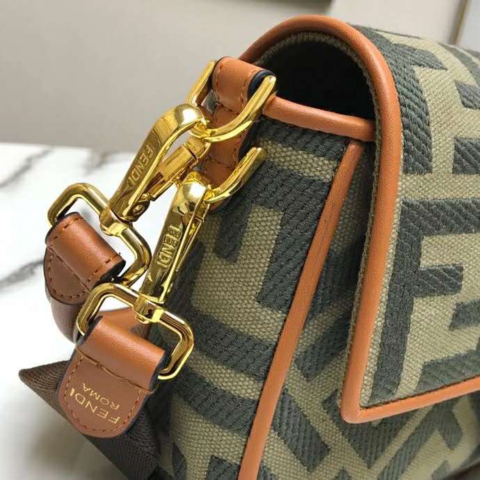 fendi ff leather shoulder bag