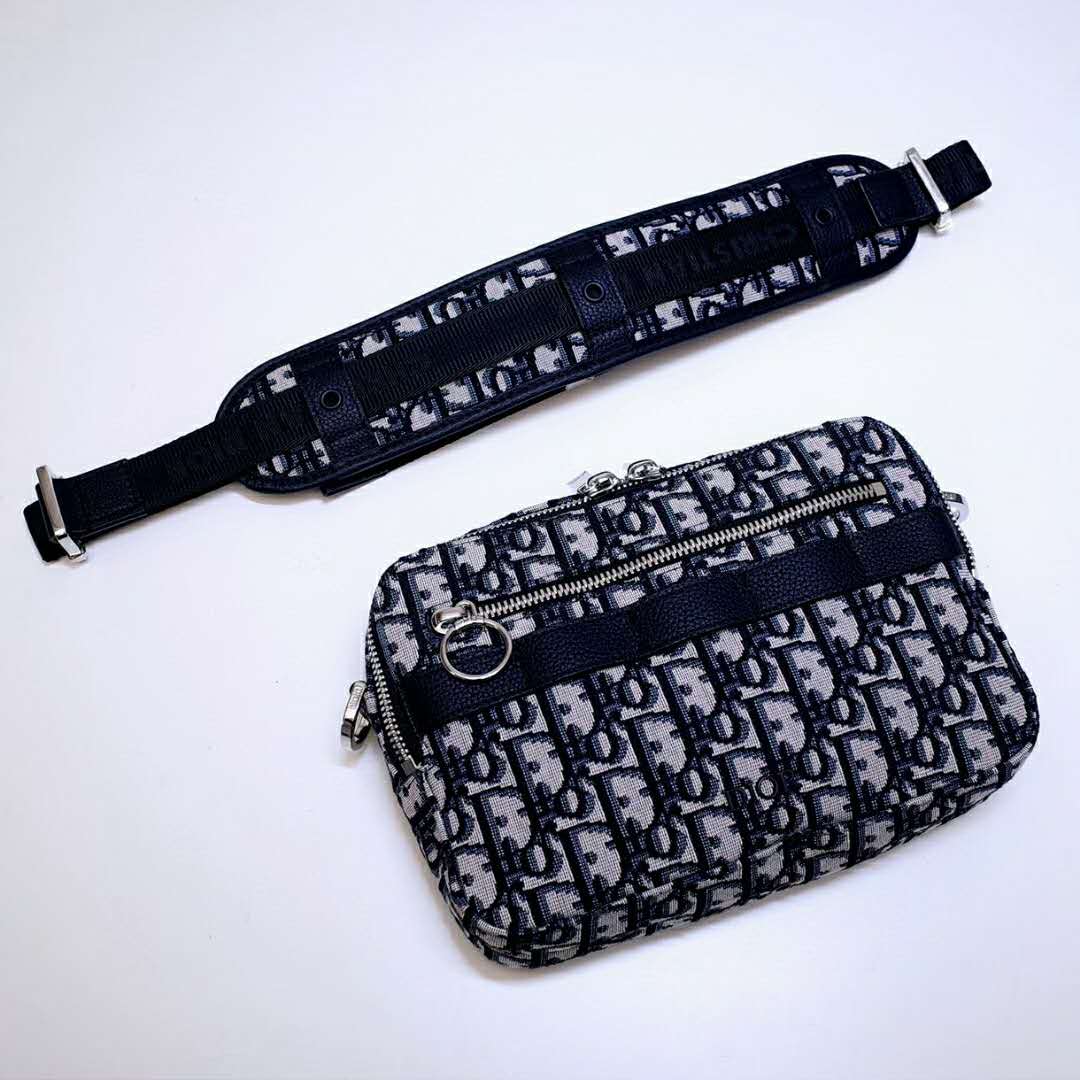 Dior Unisex Safari Messenger Bag Grained Black Calfskin Dior Oblique Jacquard Lulux