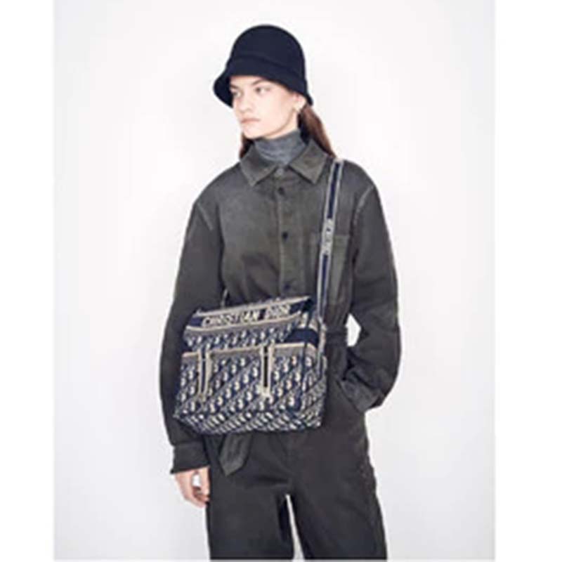 Christian Dior Diorcamp Messenger Bag Oblique Embroidery Navy Blue