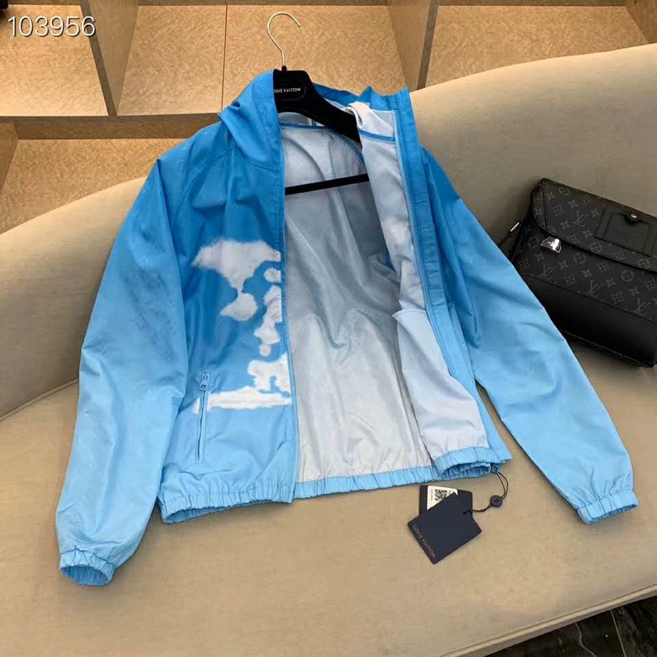Louis Vuitton 2021 Printed Windbreaker w/ Tags - Blue Outerwear, Clothing -  LOU817806