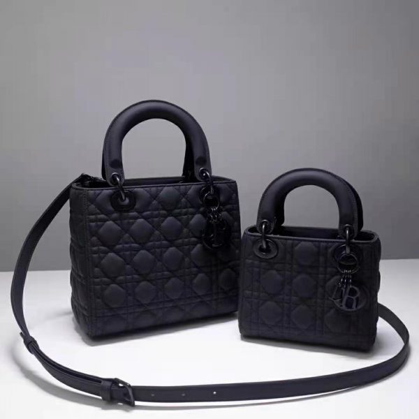 medium lady dior bolsa black ultramatte cannage calfskin