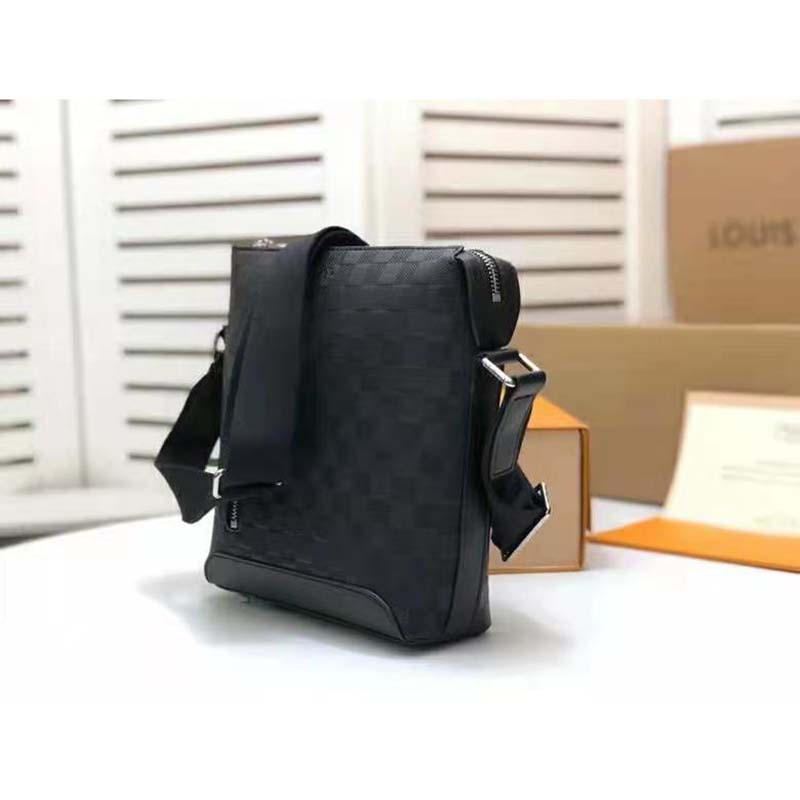 Louis Vuitton Discovery Messenger Bag Damier Infini Leather BB Black