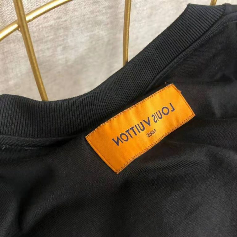 Louis Vuitton Women LV Cartoons Jacquard T-Shirt Cotton Slim Fit-Black ...