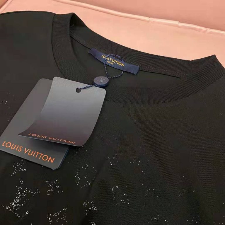 Louis Vuitton Women LVSE Monogram Gradient T-Shirt Cotton Regular Fit ...