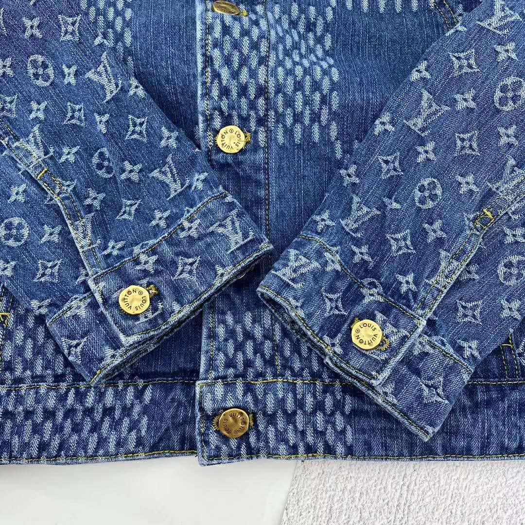 LV X Yk Faces Patches Fitted Denim Jacket - Bleu - Women - Ready To Wear -  Coats And Jackets - 34 - Louis… in 2023