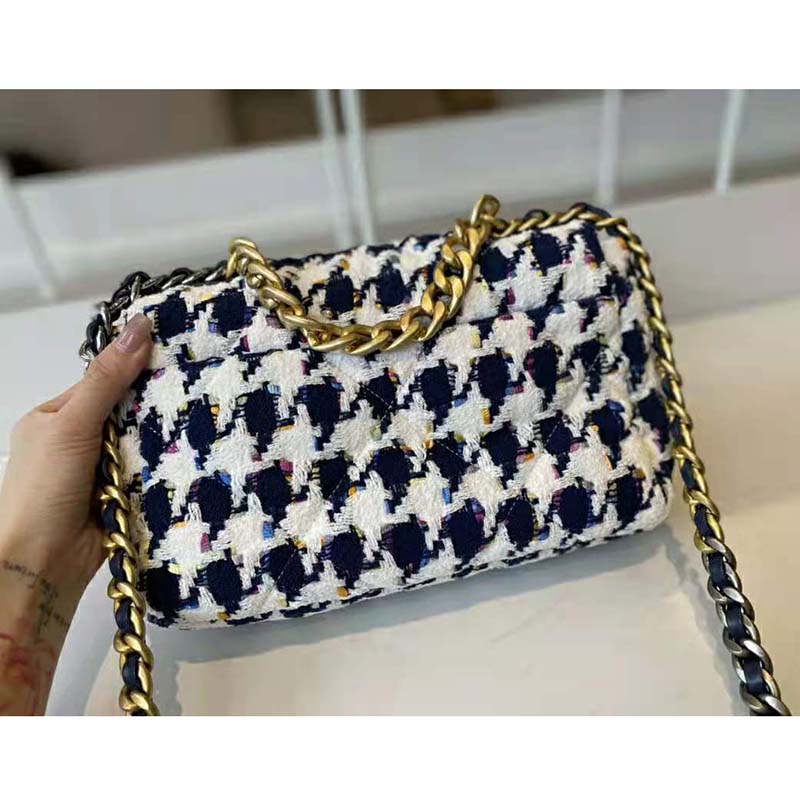 Chanel Ecru, Navy Blue & Multicolor Houndstooth Tweed 19 Flap Bag Gold  Tone, Silver Tone & Ruthenium Finish Hardware Available For Immediate Sale  At Sotheby's