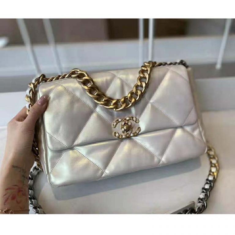 Chanel Women 19 Large Flap Bag Iridescent Calfskin Gold Silver-Tone ...