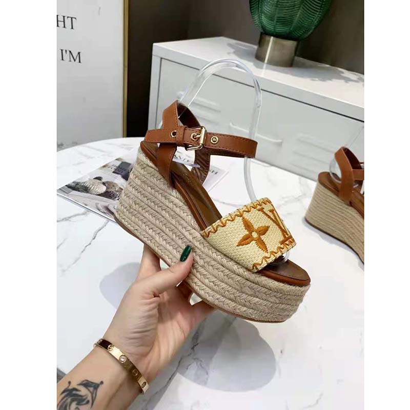 Used Louis Vuitton Silver Leather Lagoon Raffia Wedges