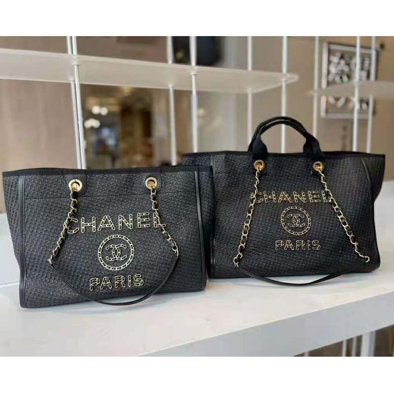 Shop CHANEL 2023-24FW Handbags (AP3647 B14306 94305) by Maisonone