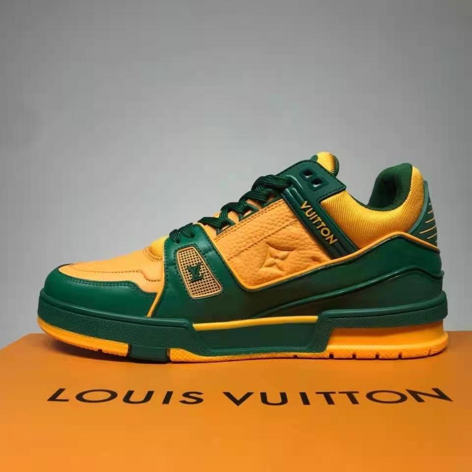 LOUIS VUITTON Calfskin Mens LV Trainer Sneakers 8.5 Green Ombre 1240798