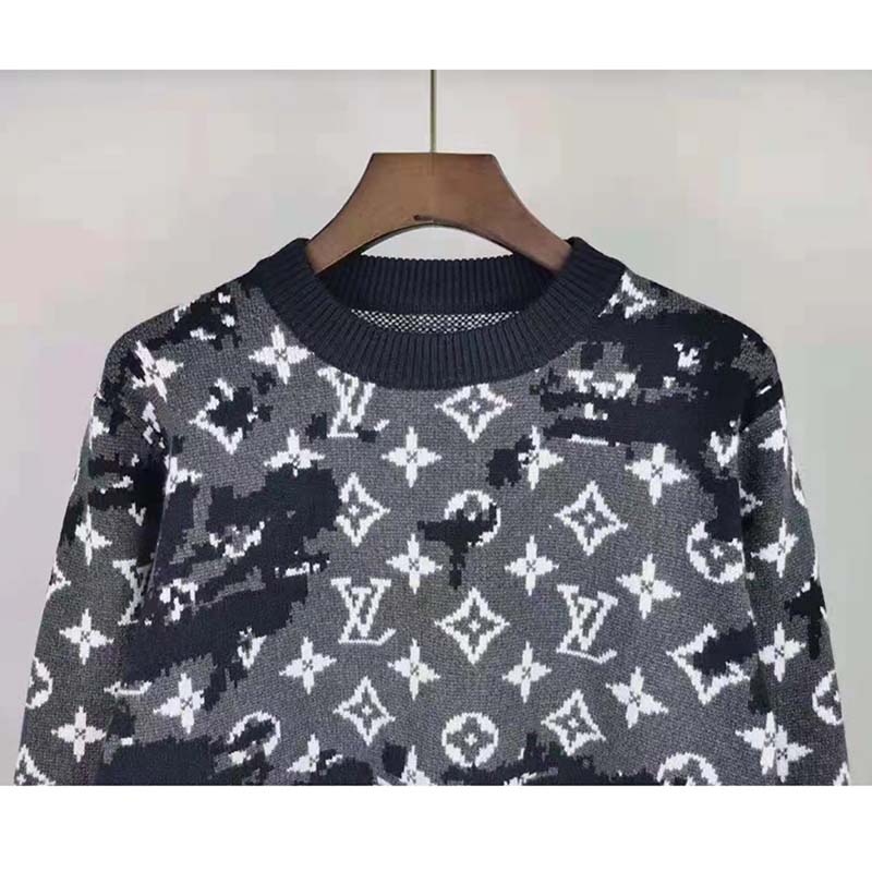 Louis Vuitton 2022 Graphic Print Pullover - Grey Sweaters, Clothing -  LOU803738