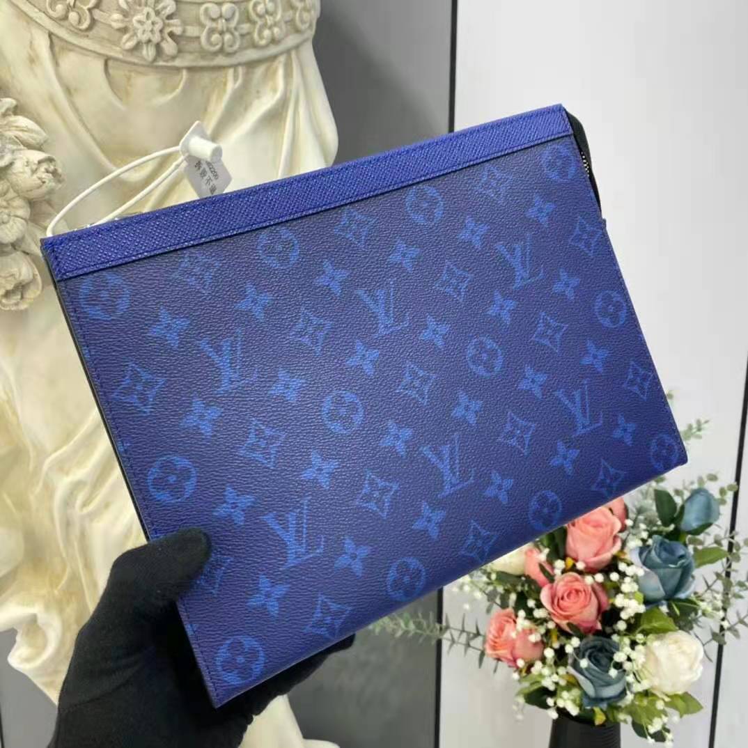 Louis Vuitton Cobalt Taiga Pochette Voyage MM - modaselle