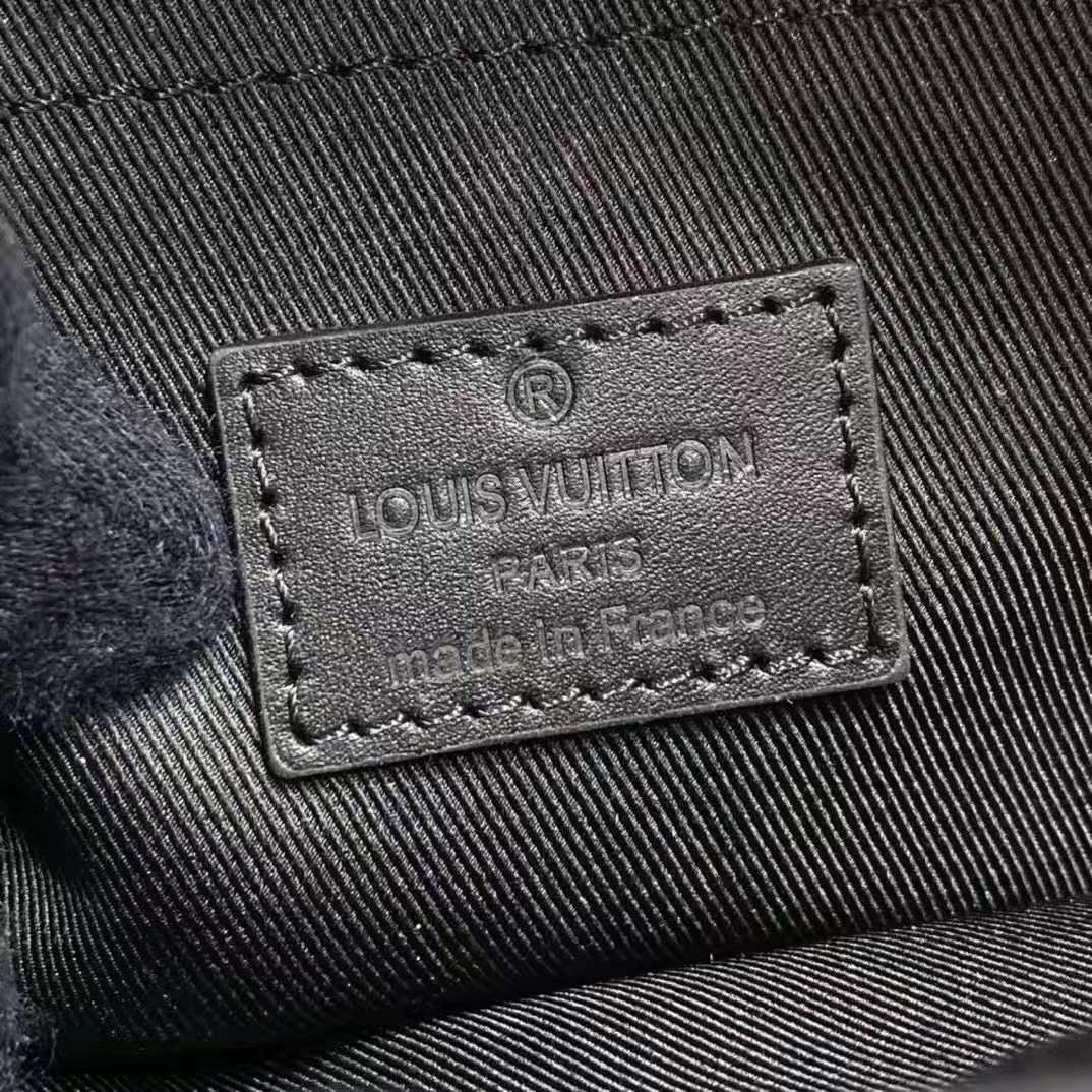 Louis Vuitton Mens S Lock Messenger Bag Black Taurillon – Luxe