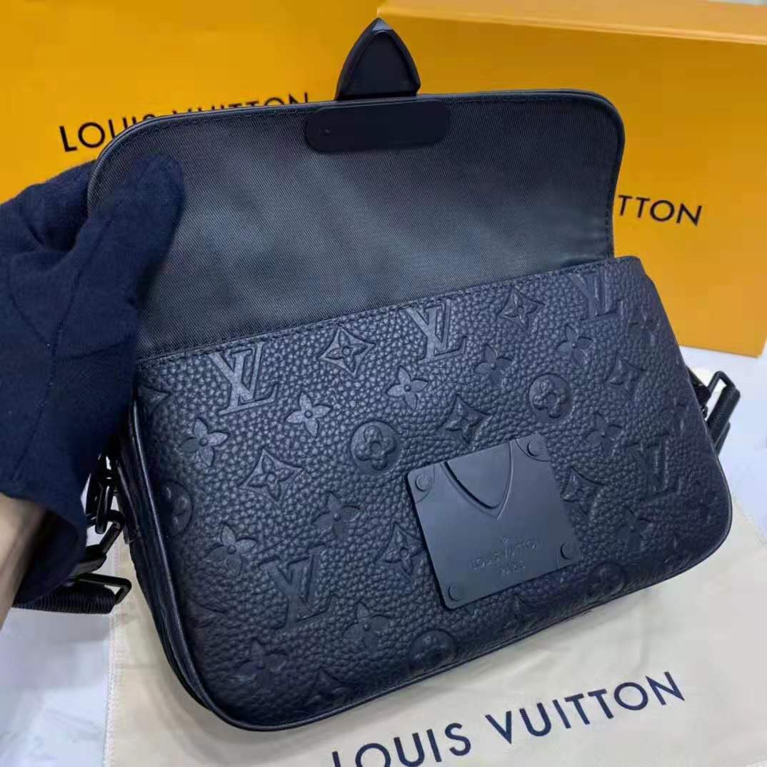 Louis Vuitton® S Lock Messenger Black. Size in 2023