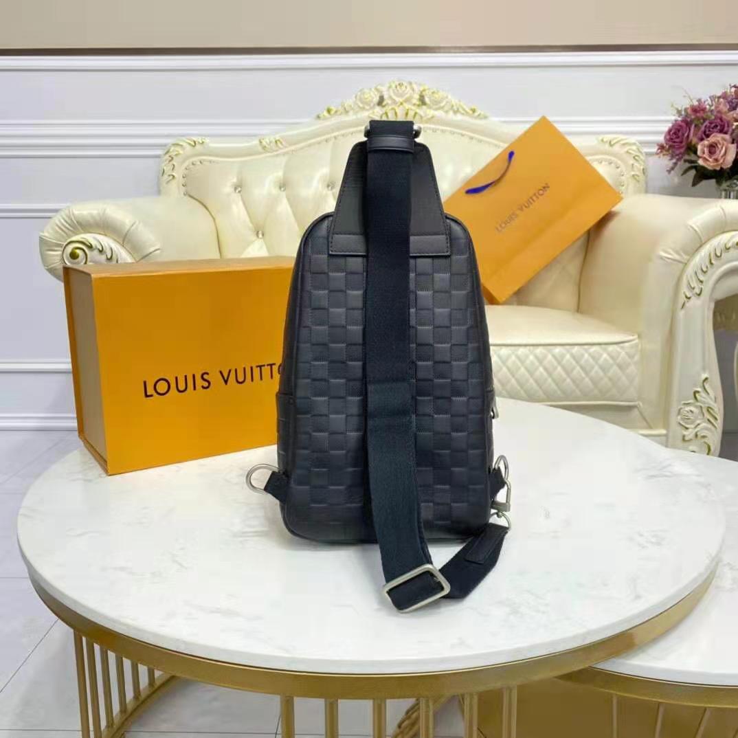 Avenue sling leather bag Louis Vuitton Black in Leather - 23832612