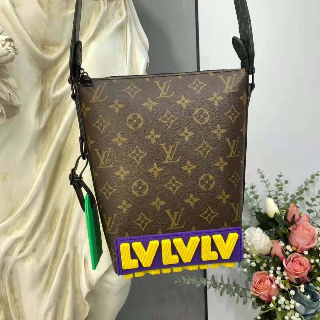 LV LV Unisex Cruiser Messenger Monogram Coated Canvas Cowhide Leather in  2023