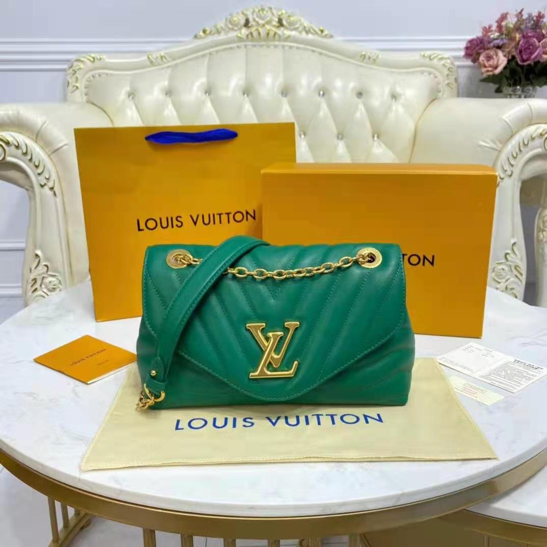 LOUIS VUITTON Calfskin New Wave Chain Bag MM Emerald 1265234