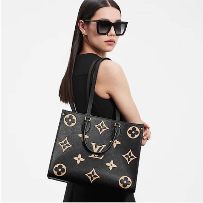Onthego leather handbag Louis Vuitton Black in Leather - 35301563