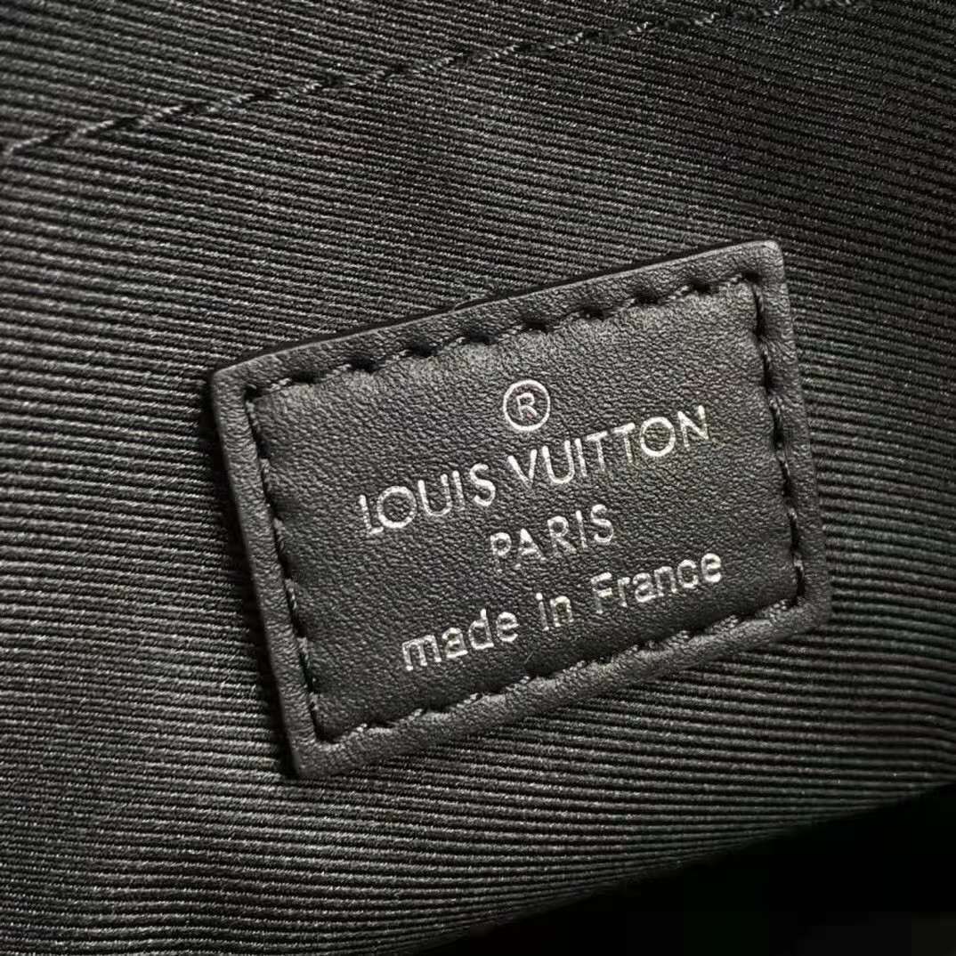 Louis Vuitton Steamer messenger (M45585)