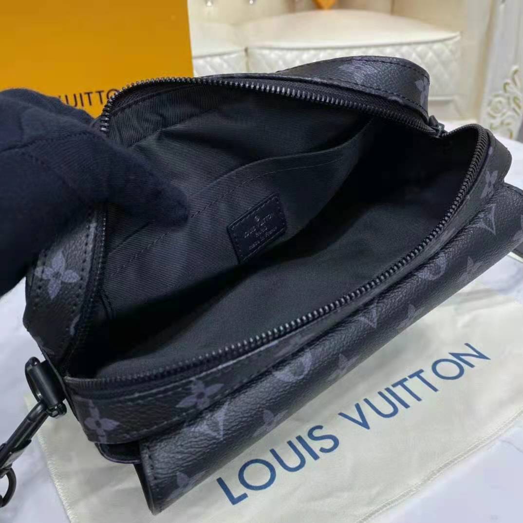 Louis Vuitton® Steamer Messenger Eclipse. Size