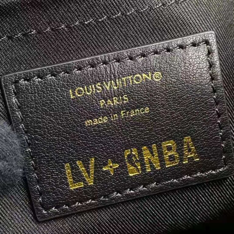 lv nba cloakroom dopp kit